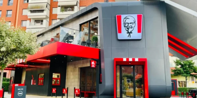 Alarmi/ Gripi i shpendëve ka plasur, qeveria lejon pulat me salmonelë të KFC- së