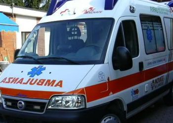 Tiranë / Sherr mes dy vajzave, plagoset me thikë njëra prej tyre, dërgohet me urgjencë në spital