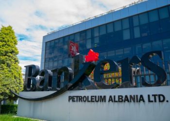Kuçedra Bankers, si kinezët zhvatën 4 miliardë euro nga nafta e Patos Marinzës pa asnjë lek tatim fitimi për shtetin, a duhet mbyllur si Tik Tok-u kinez?!