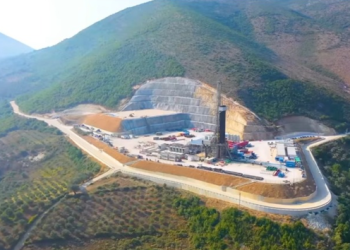 Shell tërhiqet përfundimisht nga Shqipëria me 1.1 miliardë euro humbje