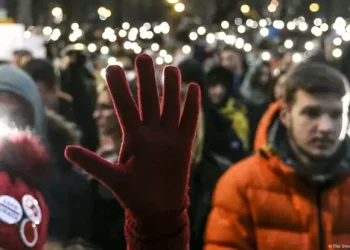 “Sistemi në prag të shpërthimit!” Deputetët gjermanë: Vuçiç duhet të dëgjojë protestuesit!