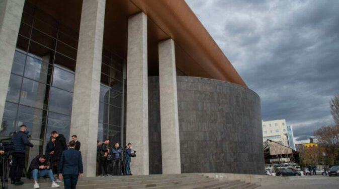 Akuzat e Veliajt ndaj prokurorit të SPAK/ Reagon KLP: Sulme të vazhdueshme dhe përpjekje për presion