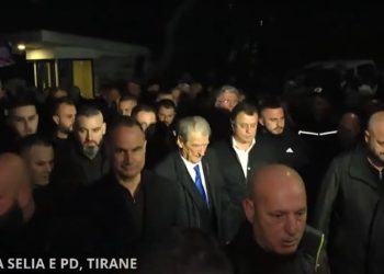 Protesta e PD/ Mungon Gazment Bardhi shkak takimet me diasporën