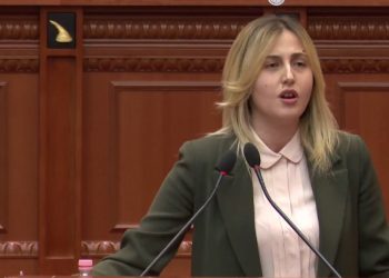 Zhupa për arrestimin e Veliajt: Të gjithë yjet tuaj janë në arrati, paraburgim, apo në burgim
