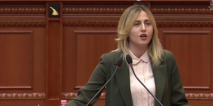 Zhupa për arrestimin e Veliajt: Të gjithë yjet tuaj janë në arrati, paraburgim, apo në burgim