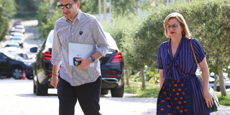 Presione dhe intimidim: Çifti Veliaj dhe Bushka akuzohen për pengim të drejtësisë