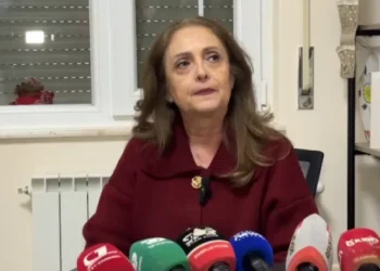 Bashkëshorti e qëlloi me plumb në kokë, flet kolegia e Anila Prendushit: Nuk ka shfaqur asnjë problem