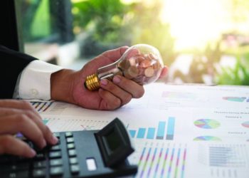 Rriten detyrimet e shtetit/ Borxhi i energjisë shkon në 800 mln euro