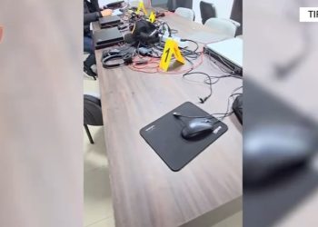 Mashtronin të huajt për të investuar në bursë, 6 të arrestuar në Tiranë
