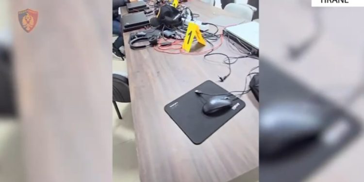 Mashtronin të huajt për të investuar në bursë, 6 të arrestuar në Tiranë