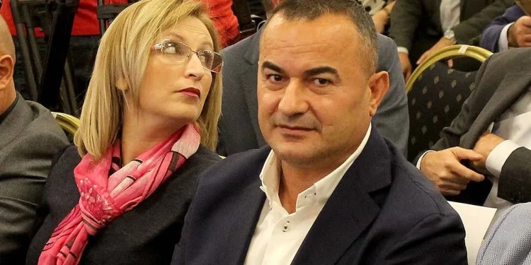Vëllai i ish kryebashkiakut të PD leje për pallat në Vlorë, Agron Kapllanaj nga 70 milionë euro tendera publikë te kullat