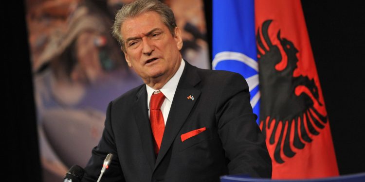EKSKLUZIVE/ Sali Berisha drejt SHBA në fillim të Marsit