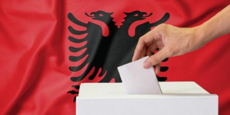Këshilli Koordinues i Diasporës thirrje për shqiptarët jashtë vendit: Edhe 16 ditë për t’u regjistruar online në KQZ