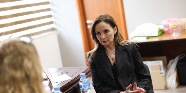 Tabaku: Industria fason është në krizë nga politikat anti-biznes të qeverisë
