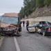 Rëndohet gjendja e tre të plagosurve nga aksidenti në Peqin, nisen drejt Spitalit të Traumës