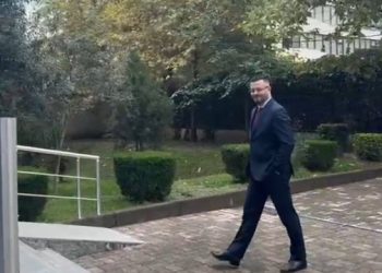 GJKKO dërgon për gjykim deputetin Plarent Ndreca dhe 15 të tjerë