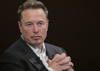 Musk: Do të doja të vdisja në Mars, qëndrimi në Tokë është rrezik real