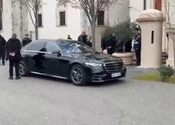 Veliaj në burg, kush e drejton Bashkinë e Tiranës? Ja si përgjigjet Rama