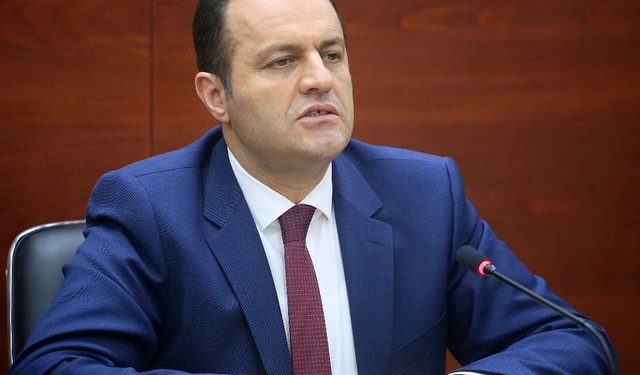 Gjykata e Lartë vendos sot për ish-prokurorin e përgjithshëm Adriatik Llalla