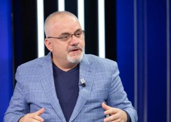 Hoxha: Krimi i ka dhënë 4-5 deputetë Ramës