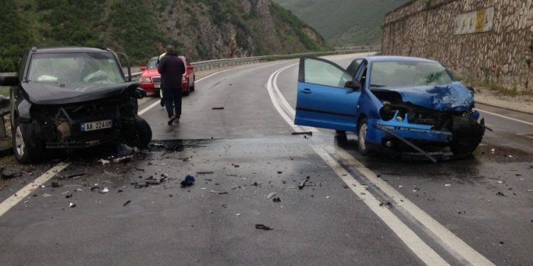 Aksidentet ranë me 21.1% në janar-shkurt, shkaktarët kryesorë mbeten shoferët