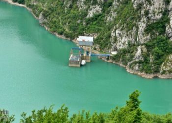 Bovilla pa monitorim, nga çarja e një masivi shkëmbor tek sistemet e alarmit, KKMD kërkon ndërhyrje