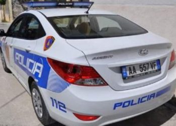 Tentoi të vriste kushëririn e tij në bashkëpunim me babain dhe vëllain, e pëson 29-vjeçari