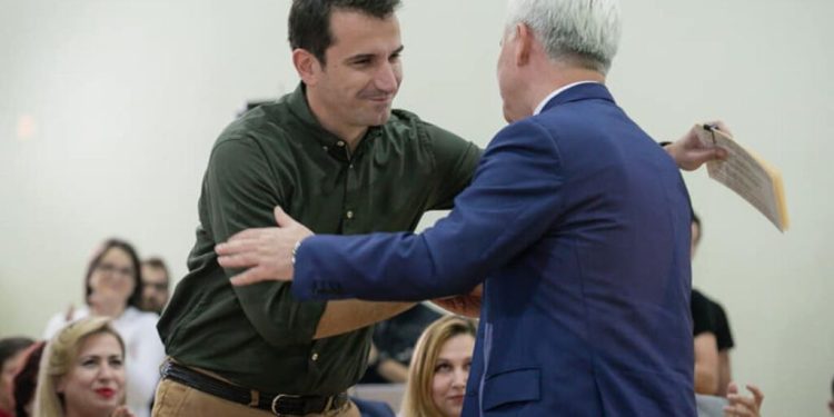 Rama e do jashtë, a do ta bëjë Veliaj sërish deputet Fatmir Xhafajn?