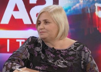 Mishi i pulës me salmonelë, deputetja e PS nxjerr justifikimin qesharak: Ndodh në çdo vend