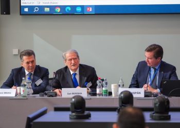 Berisha në PPE: Për të siguruar një mandat të katërt, Rama burgosi liderët e partive kryesore opozitare