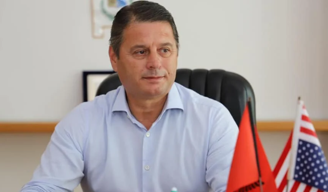 Pjerin Ndreu dhunon zyrtarin e Federatës Shqiptare të Basketbollit