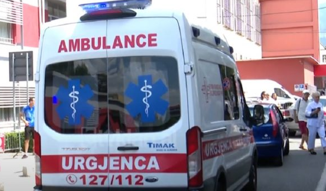 Makina përplas punonjësin e Ministrisë së Jashtme, niset në gjendje të rëndë drejt Traumës
