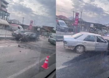 Përplasen dy automjete tek Ura e Tapizës, humb jetën një grua
