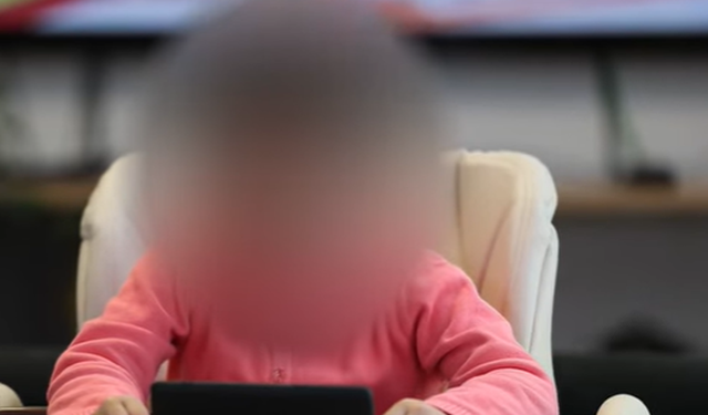 Fëmijë me vonesa në zhvillim e të folur për shkak të “celularit në dorë”
