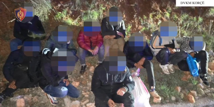 Mori 6 refugjatë në kufi me Greqinë e do i çonte në Mal të Zi, arrestohet siriani në Devoll