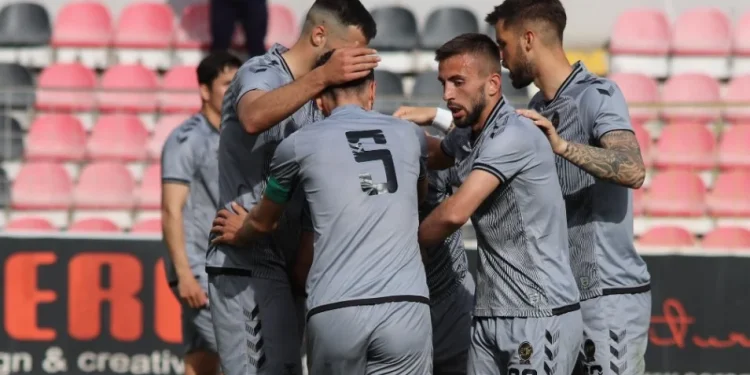 Klubi historik rikthehet pas 5 vitesh në Superiore, Besa do provojë nga play-off