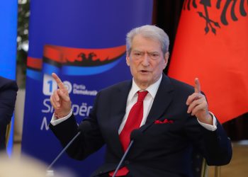 Berisha: Epidemia e salmonelës u mor vesh vetëm kur u sëmur Rama