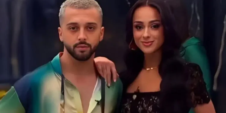 Pamjet virale, Gjesti pështyn Eglin në fytyrë (Video)