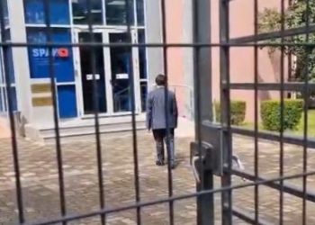 Kreu i Komisionit të Prokurimeve Jonaid Myzyri paraqitet në SPAK