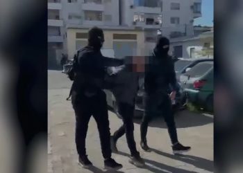 Akuzohet se krijoi një organizatë kriminale, kapet në Shqipëri egjiptiani i kërkuar nga Italia