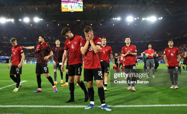 Tronditen futbollistët e Kombëtares shqiptare, ndërron jetë në moshë të re…
