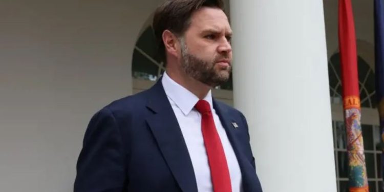 Rënia e tregut të aksioneve pas tarifave të Trump, JD Vance: Do të kemi një bursë që do të lulëzojë