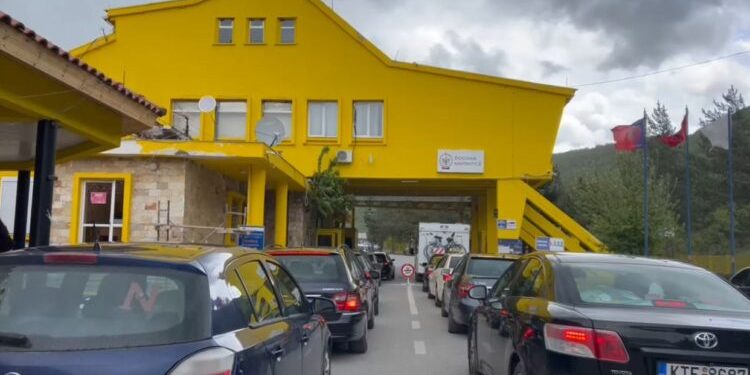 Abuzim në Doganën e Kapshticës, procedohen penalisht 6 zyrtarë