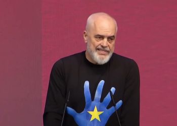 Tre momentet që çmontojnë fushatën e Ramës për ‘pasaportën europiane’