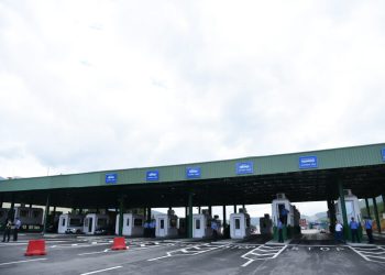 Tentuan të kalonin mallra kontrabandë në pikën kufitare të Morinës, e pësojnë dy persona