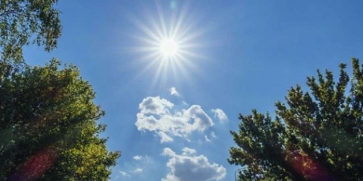 Parashikimi i motit/ Si do variojnë temperaturat përgjatë ditës