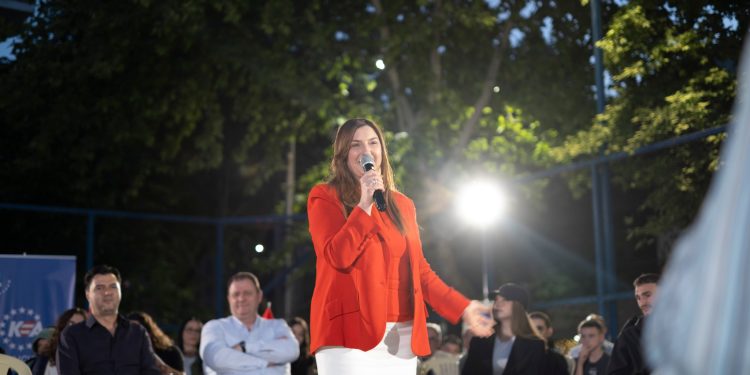 Taulanda Jupi në Laprakë: Bashkë me qytetarët për një Shqipëri që nuk ndalet më në vend