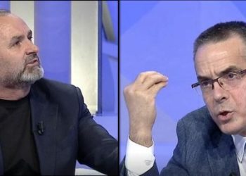 “Një ministër Drejtësie s’duhet të flejë natën!”, Manja debat me analistin: Mentalitet komunist!