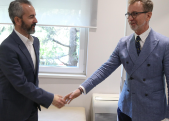 Zgjedhjet e 11 majit/ Ambasadori i BE takim me Celibashin