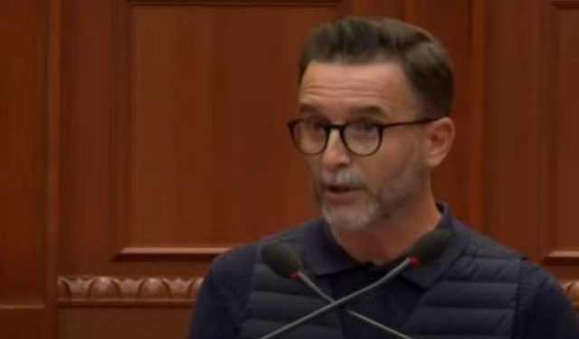 Patronazhistët ikën me vrap, Braçe del nga “ngujimi”: Janë shokët e mi